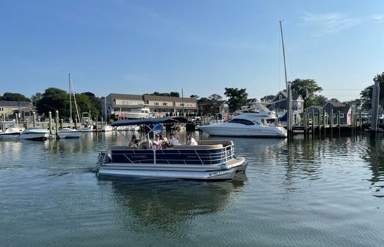 The Aqua Patio - Perfect for cruising!
