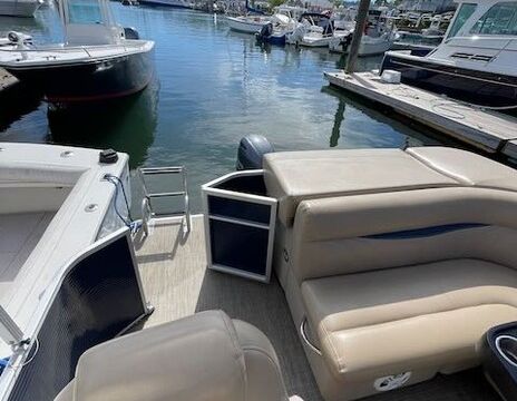 The Aqua Patio - Perfect for cruising!
