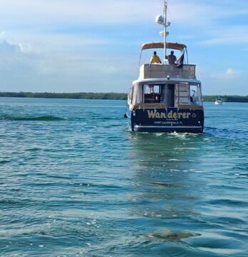 SEAS the DAY aboard a comfortable spacious Beneteau Swift 44 Yacht