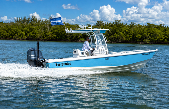 Everglades 243 Bay Boat In Naples