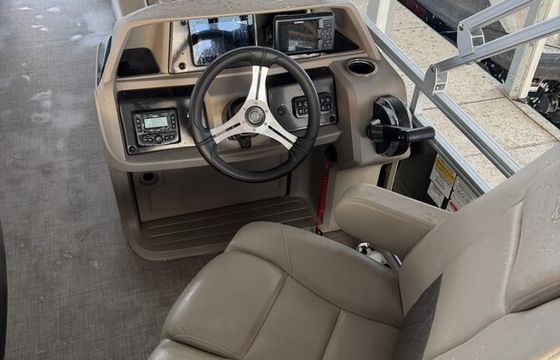 2025 Fishn' Barge DLX Fun For All During These Hot Months
