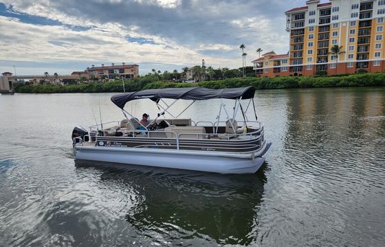 Enjoy the day on this special luxurious pontoon with fish package