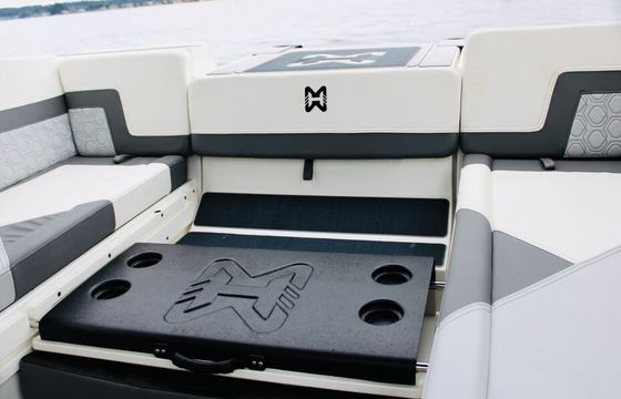 Wake Surf Boat Heyday H20. Includes toys and local delivery