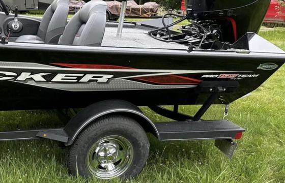 Tournament-Ready 2022 Tracker Pro 195TXW — Pro150 Powered