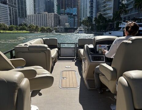 “23ft Pontoon – Sandbar, Sunset &amp; Fun Cruises”