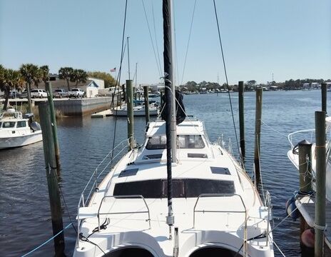 "Seas the Day" sailing excursions