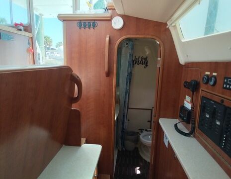 "Seas the Day" sailing excursions