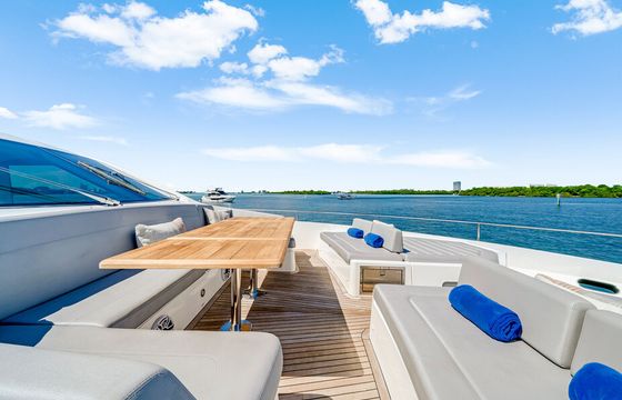 Luxe 76ft Sunseeker with Tender and Water Toys serving South Florida