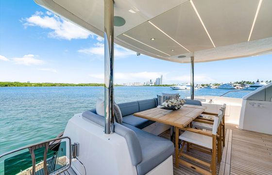 Luxe 76ft Sunseeker with Tender and Water Toys serving South Florida