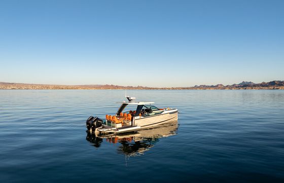 Saxdor 320 GTO | Luxury Day Yacht Experience on the Water