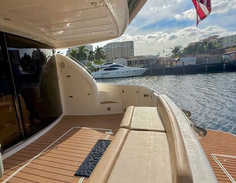 BEAUTIFUL FAIRLINE 62’ YACHT