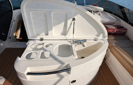 BEAUTIFUL FAIRLINE 62’ YACHT