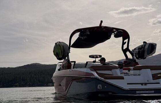 Super Air Nautique G23