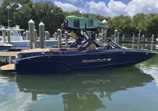 2026 MasterCraft XT24 Wake Surf Boat w/ Pro Coach | Biscayne Bay