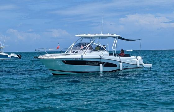 Luxury 30ft Jeanneau 2023 - Haulover Sandbar; Miami Sunset Experience