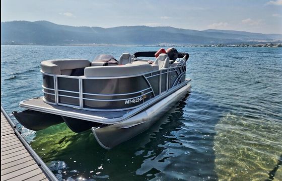 Sylvan Mirage Tritoon — Lakeside Luxury