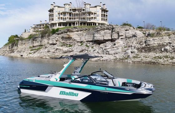 LAKE TRAVIS MALIBU WAKE SURFING