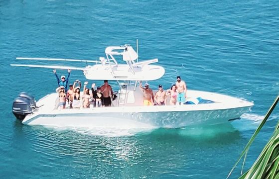 Cruising, Fishing or Anchoring in the beautiful Palm Beach Florida