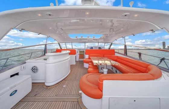 FREE HOUR // Luxury  85FT Baia Panther with JACUZZI