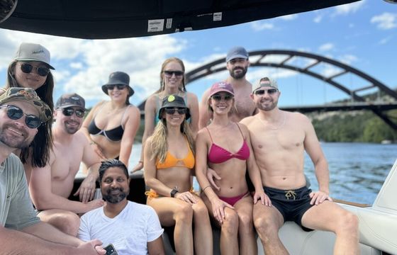 Lake Austin- premium surf boat charters