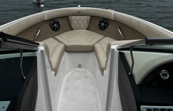 Immaculate Regal 21 OBX – Premium Cruising & Sporty
