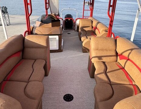 Lake Pleasant 26’ Aloha Tritoon, Tubing, Cruising, 14 guests