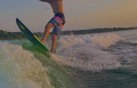 Brand New Wake Boat – Surf &amp; Ride on Lake Travis! (14ppl)