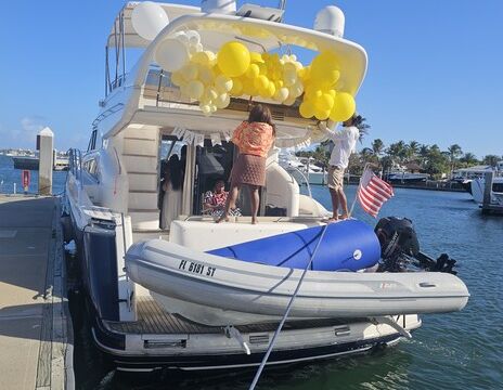 Private yacht charters: Perfect for groups looking for a fun