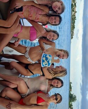 Private yacht charters: Perfect for groups looking for a fun