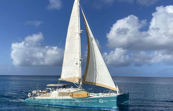 Luxury sailing catamaran for 12