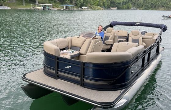 Norris lake Tritoon with 200hp engine