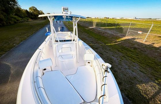 Sleek 23’ Sea Hunt – Perfect for Sandbars, Fishing &amp; Cruising!