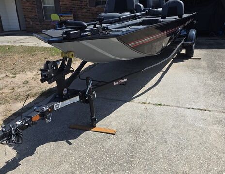 LakeRunner Pro Elite Bass Cruiser