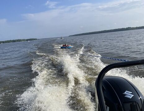 Tritoon Lake Fun!