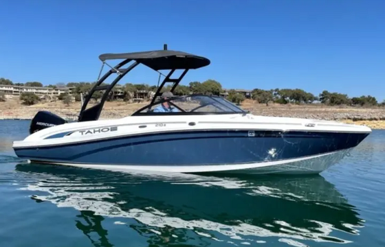 Ski In Style With Our Deluxe Ski Boat – Lake Travis