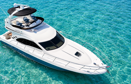 Elegant 2018 Sea Ray 48 Motor Yacht in Miami for 13 Guests
