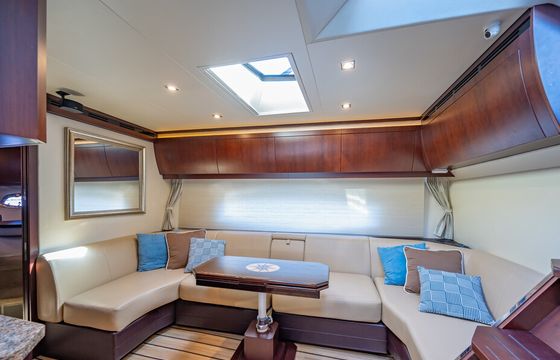 53ft Regal Luxury Yacht With Captain- Up to 12 people!