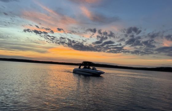 Malibu M235 | World-Class Wave and Captain | Canyon Lake Austin