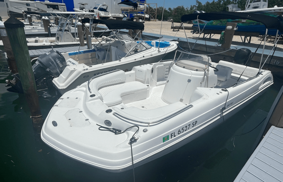 23' Hurricane Deck Boat w/ GPS TRACKS to popular destinations!