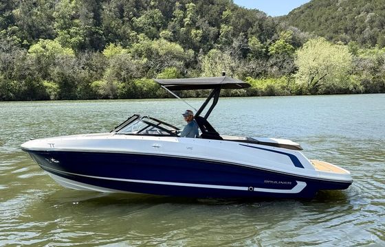 ** Premium ** Bayliner on Lake Austin or Lake Travis (2 of 2)