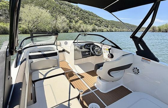 ** Premium ** Bayliner on Lake Austin or Lake Travis (2 of 2)