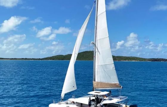 Lagoon 42'