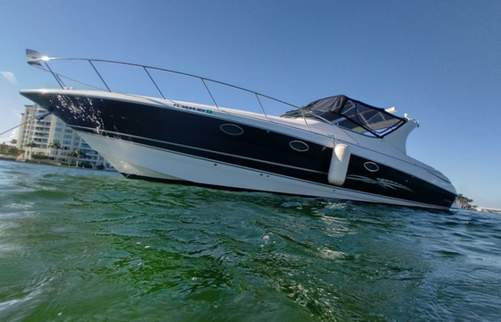Perfect Boat for Family and Friends!