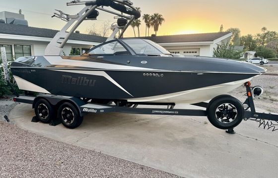 Malibu Wake & Surf — Fully Equipped Family Lake Adventure