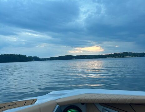 Tige 2023 Wake Boat