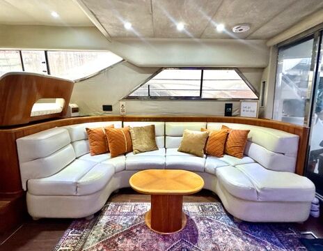 Beautiful Viking 52  FlyBridge Yacht