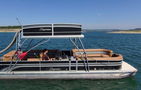 30ft Premier Sunsation Pontoon Rental – Lake Travis