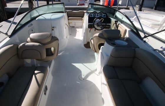 24' Nauticstar Deck Boat  w/ GPS TRACKS to popular destinations!