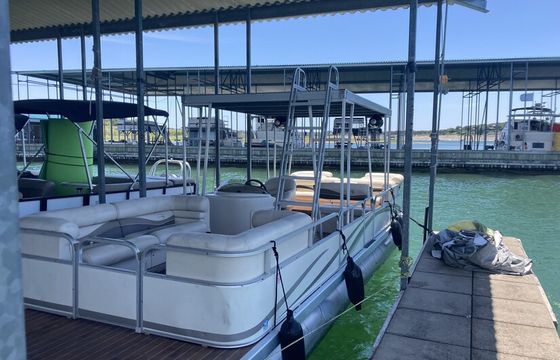 28Ft Double Decker For 12 Passengers – Lake Travis