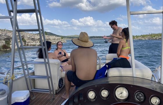 28Ft Double Decker For 12 Passengers – Lake Travis